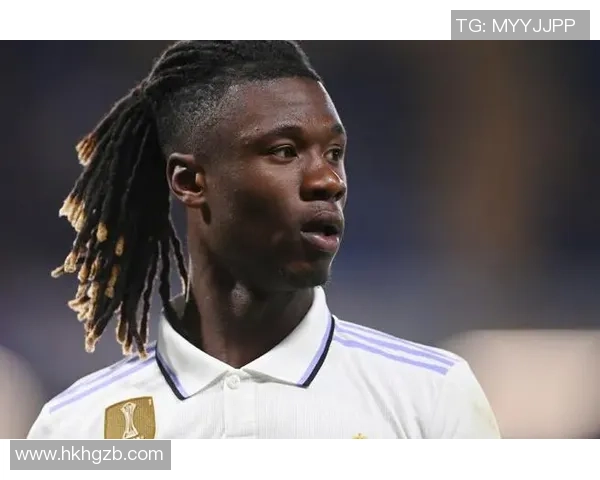 扎脏辫的足球球星风采展示个性与实力的完美结合